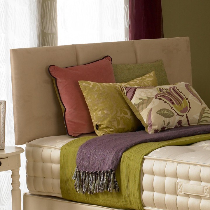 Deluxe Beds Nicole 2000 Pocket Sprung Divan Bed